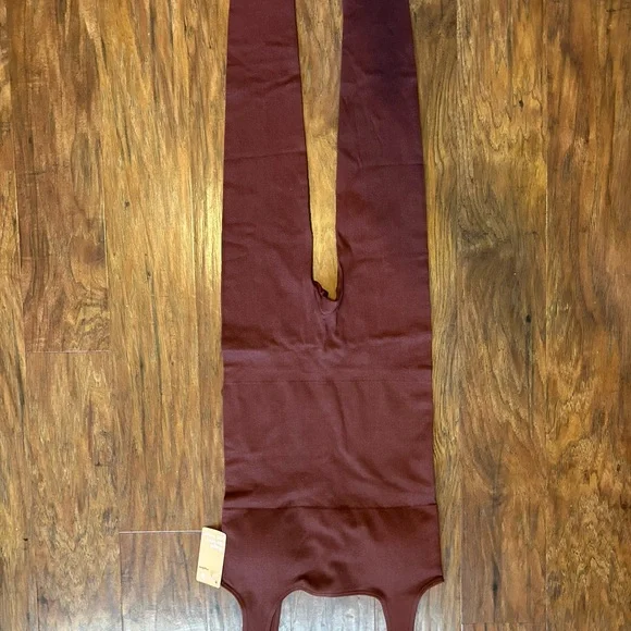 Popilush Seamless Square Neck One Piece Sport Jumpsuit in brown worn once - Picture 7 of 7